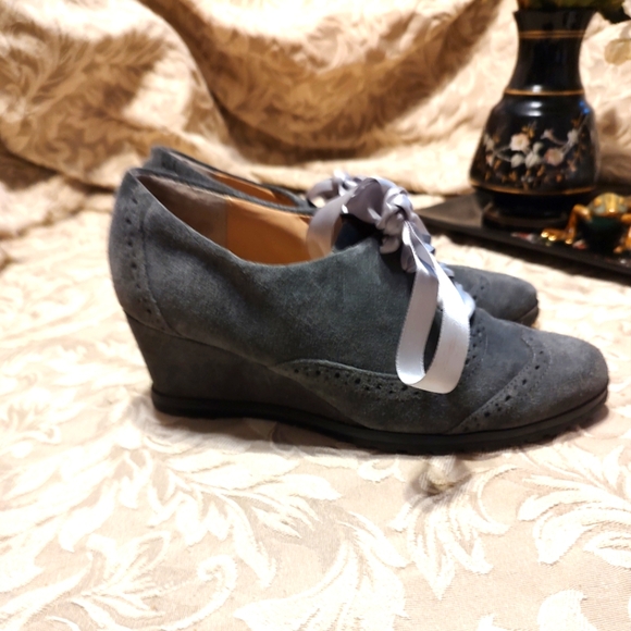 🩶 Gorgeous Slate Grey Genuine Suede Spectator Wingtip Oxford Wedges - 7.5M - Picture 3 of 14